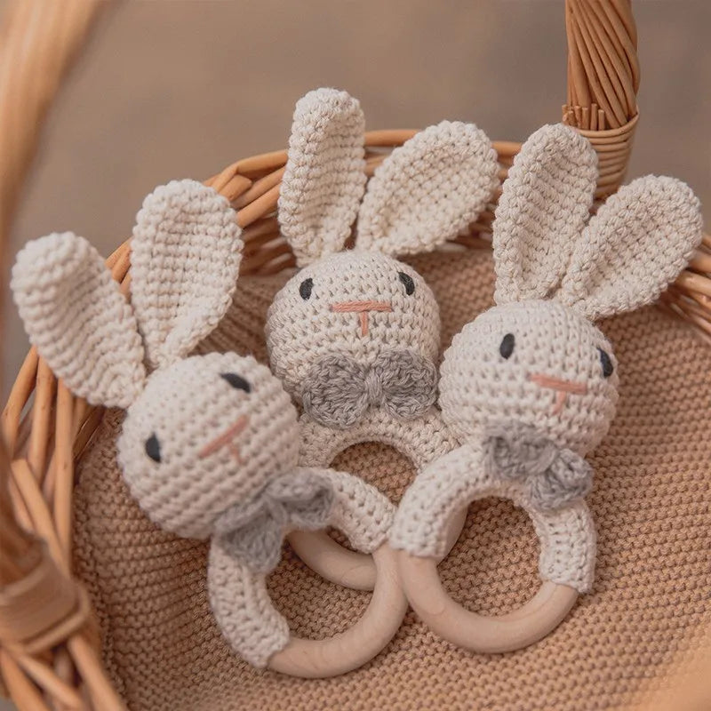 Hochet et anneau de dentition en bois et crochet