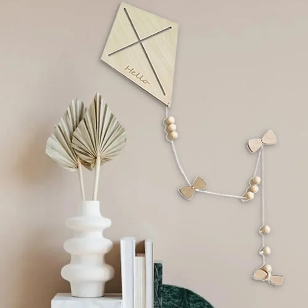 Cerf-volant mural en bois